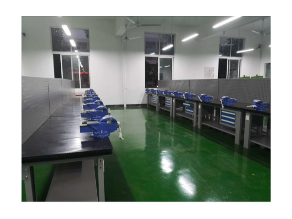 臺虎鉗工作桌的互聯網直賣模式，優勢到底在哪里？【天金岡】