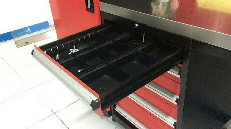 移動工具柜
