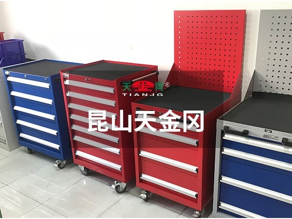 工具柜定制-不留一個用工具的時候找不到怎么辦？