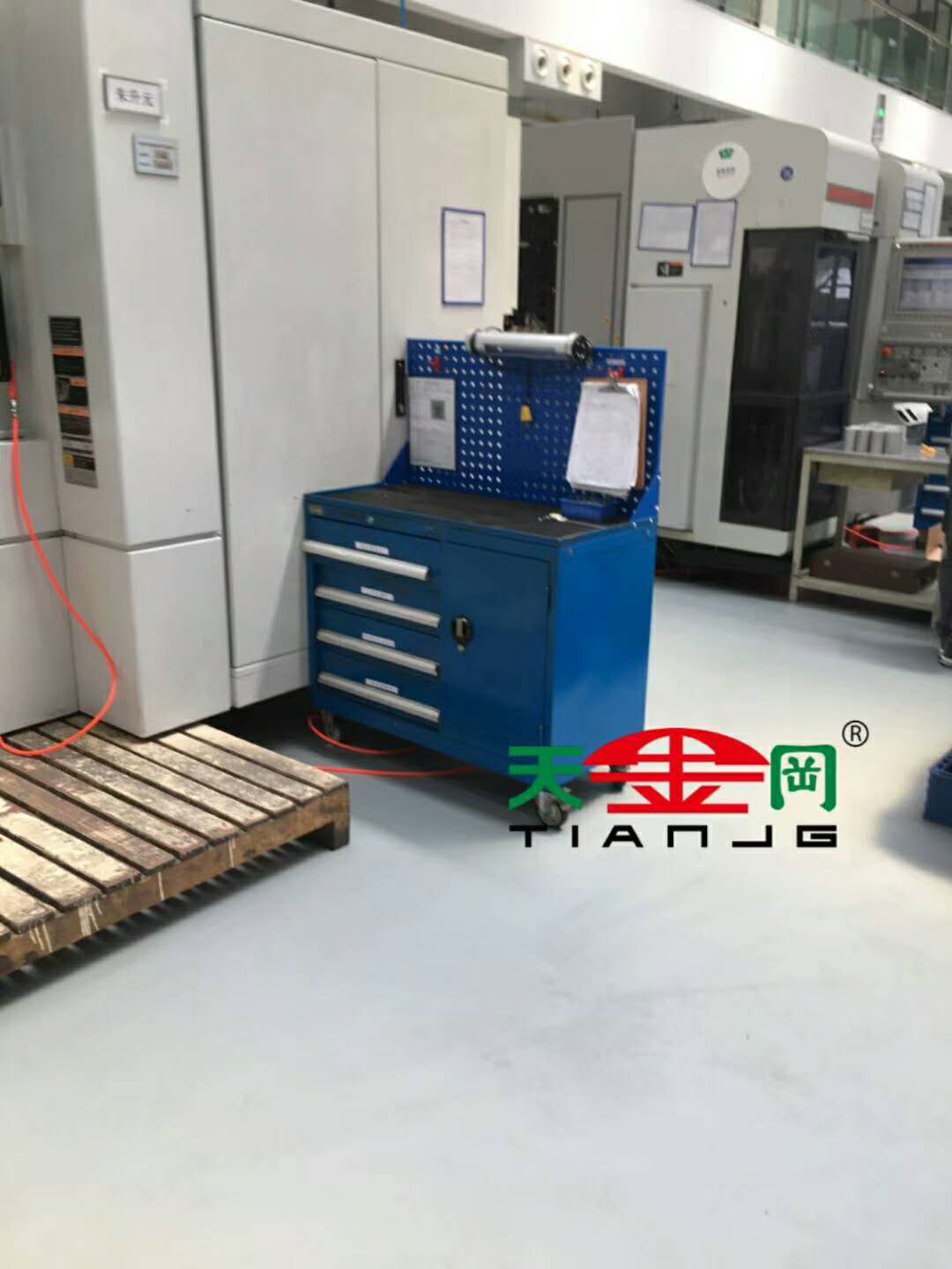 車間工具柜